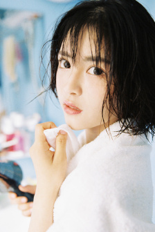 年轻的女教师6在线观看